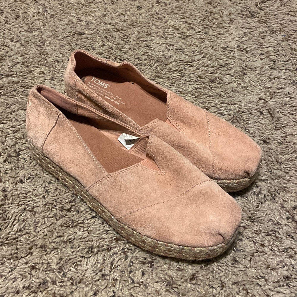TOMS Moccasins